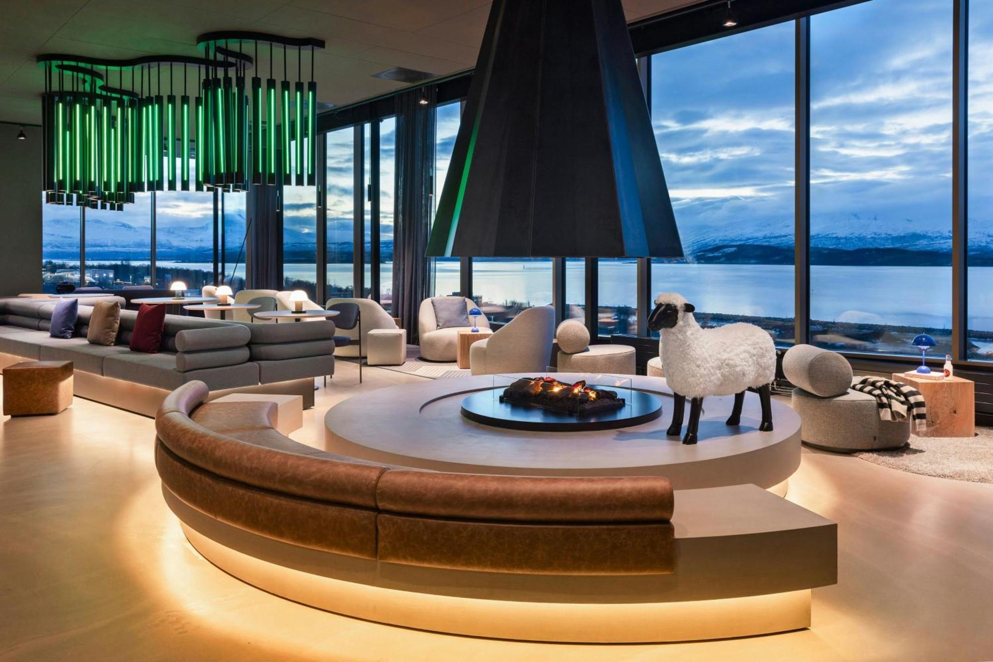 Hotel Moxy Tromsø Extérieur photo